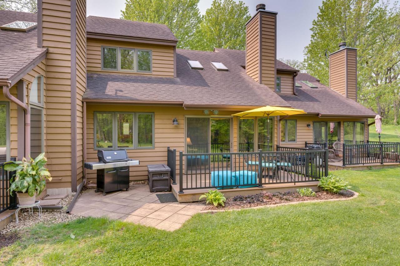 Family-Friendly Galena Rental Golf Course Access! Exterior photo